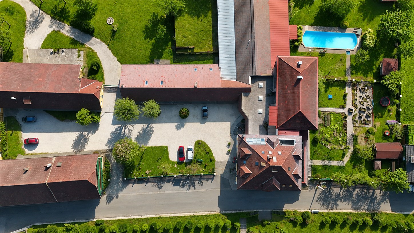 Parkplätze am Gasthof Kurath